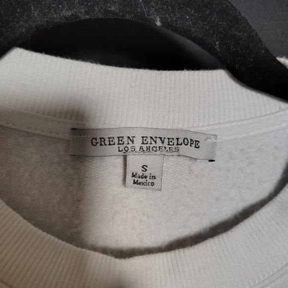 White Nantucket Sweatshirt Size Small - Picture 3 of 3